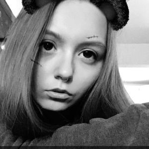 Meet your Posher, Genevieve